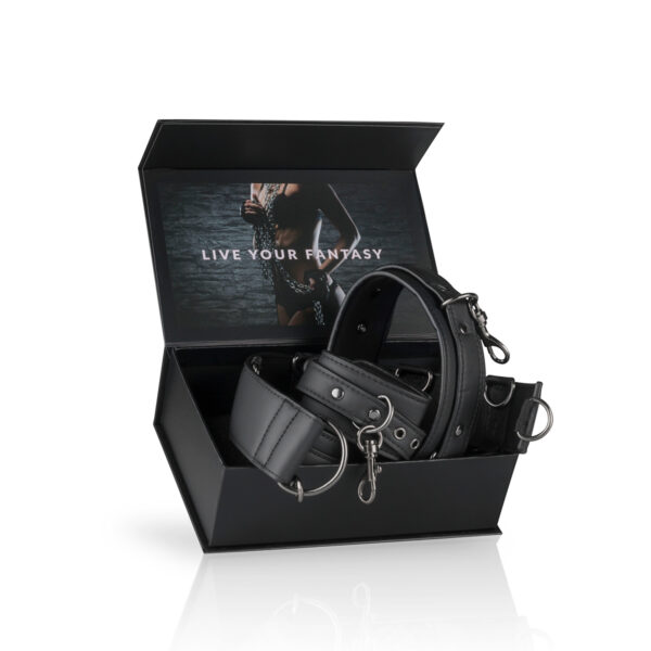 EasyToys Wrist To Neck Restraint Set EasyToys Wrist To Neck Restraint Set